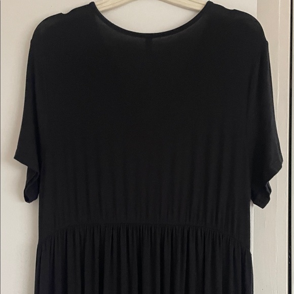 Maternity Maxi Wrap Dress.   Size XL - Picture 5 of 15